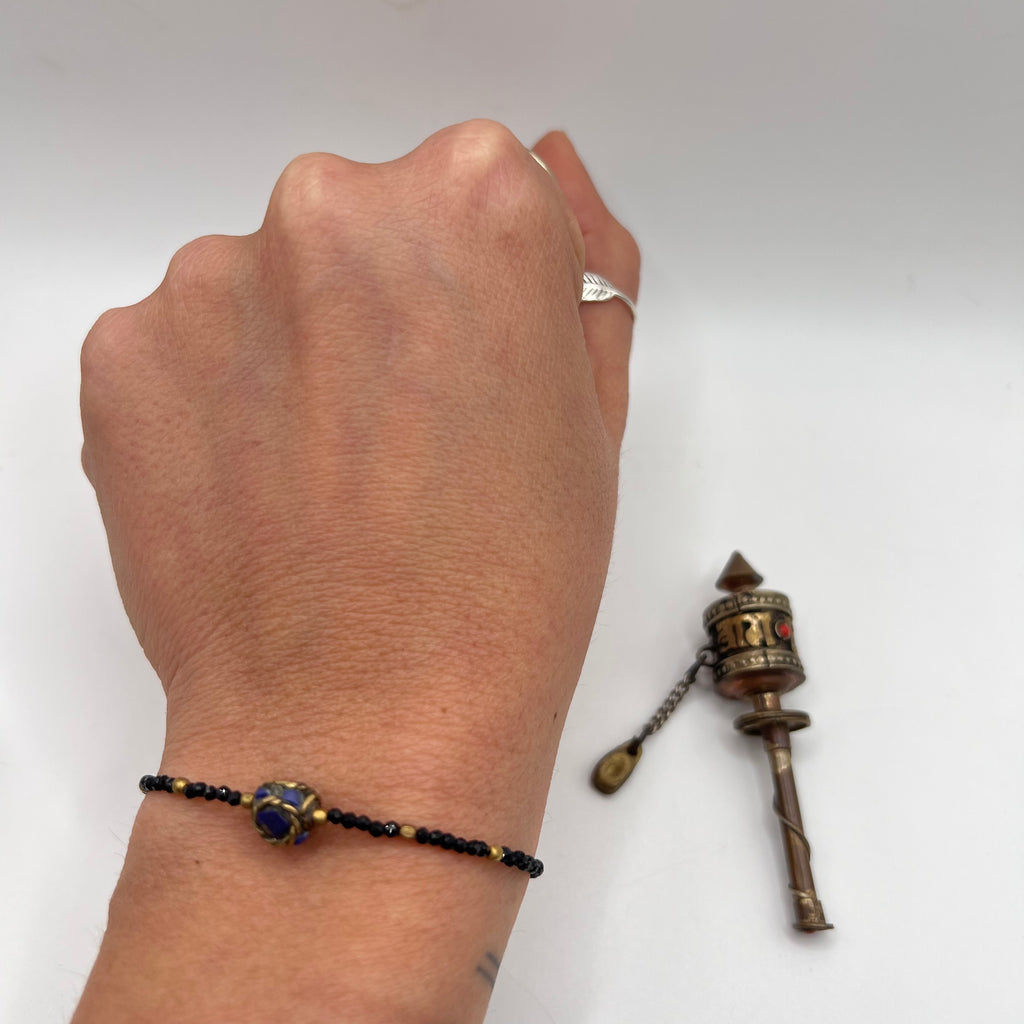 Pulsera Tibetana y Espinela Negra