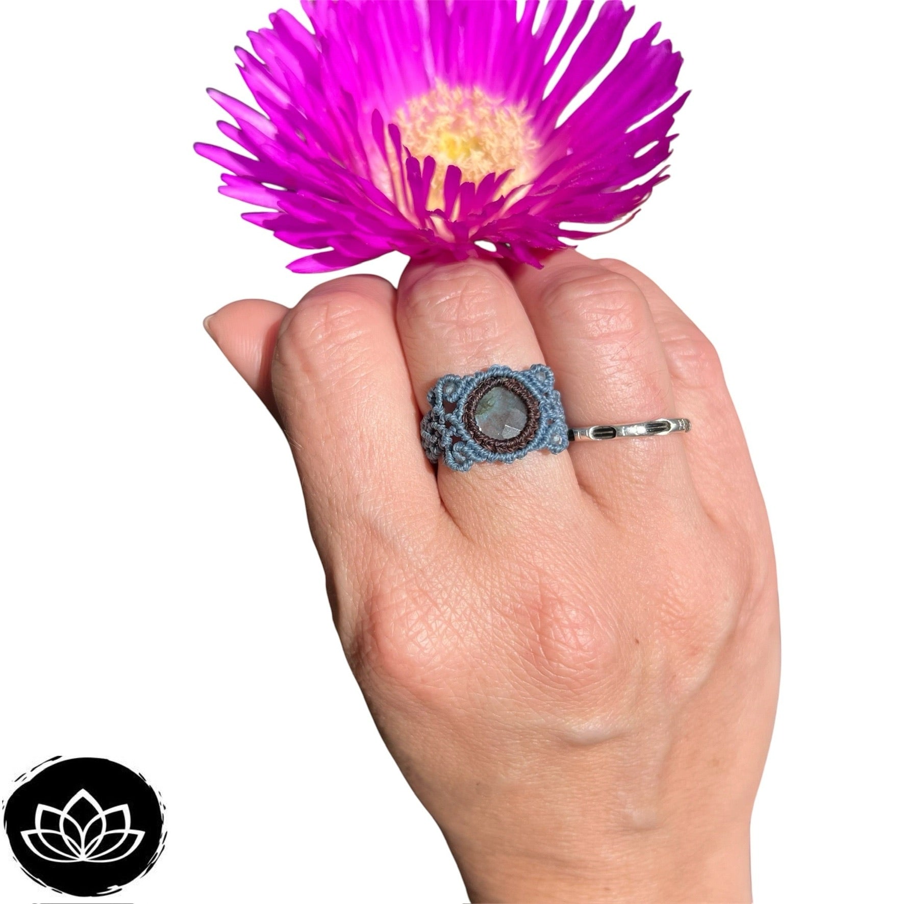 Anillo Labradorita Micro-Macramé