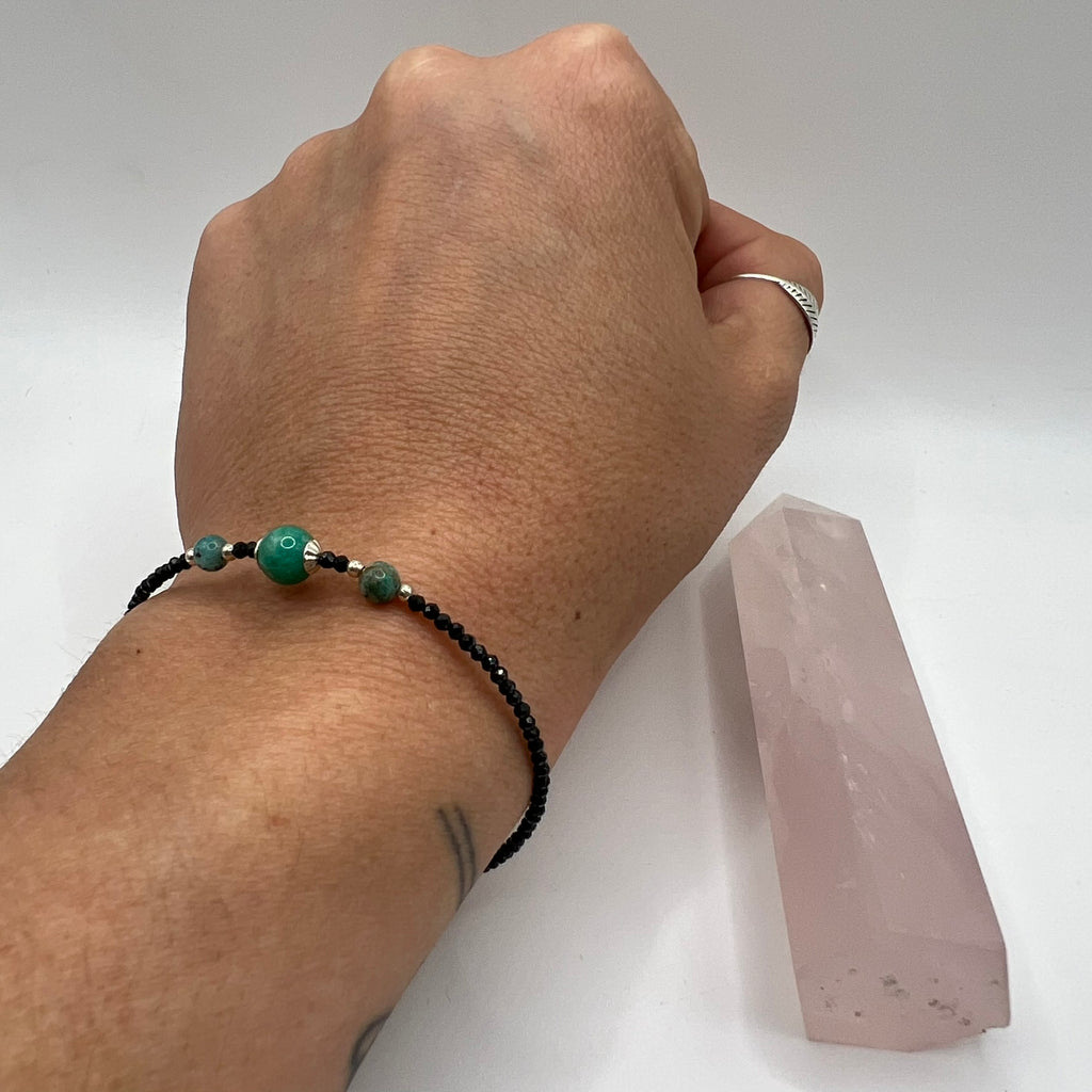 Pulsera Amazonita y Espinela Negra