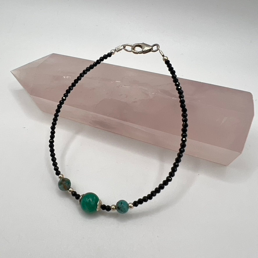 Pulsera Amazonita y Espinela Negra