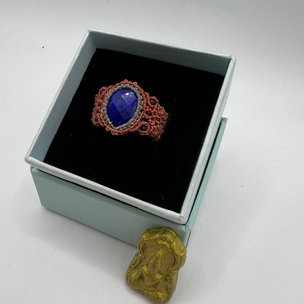 Anillo Lapislázuli Micro-Macramé