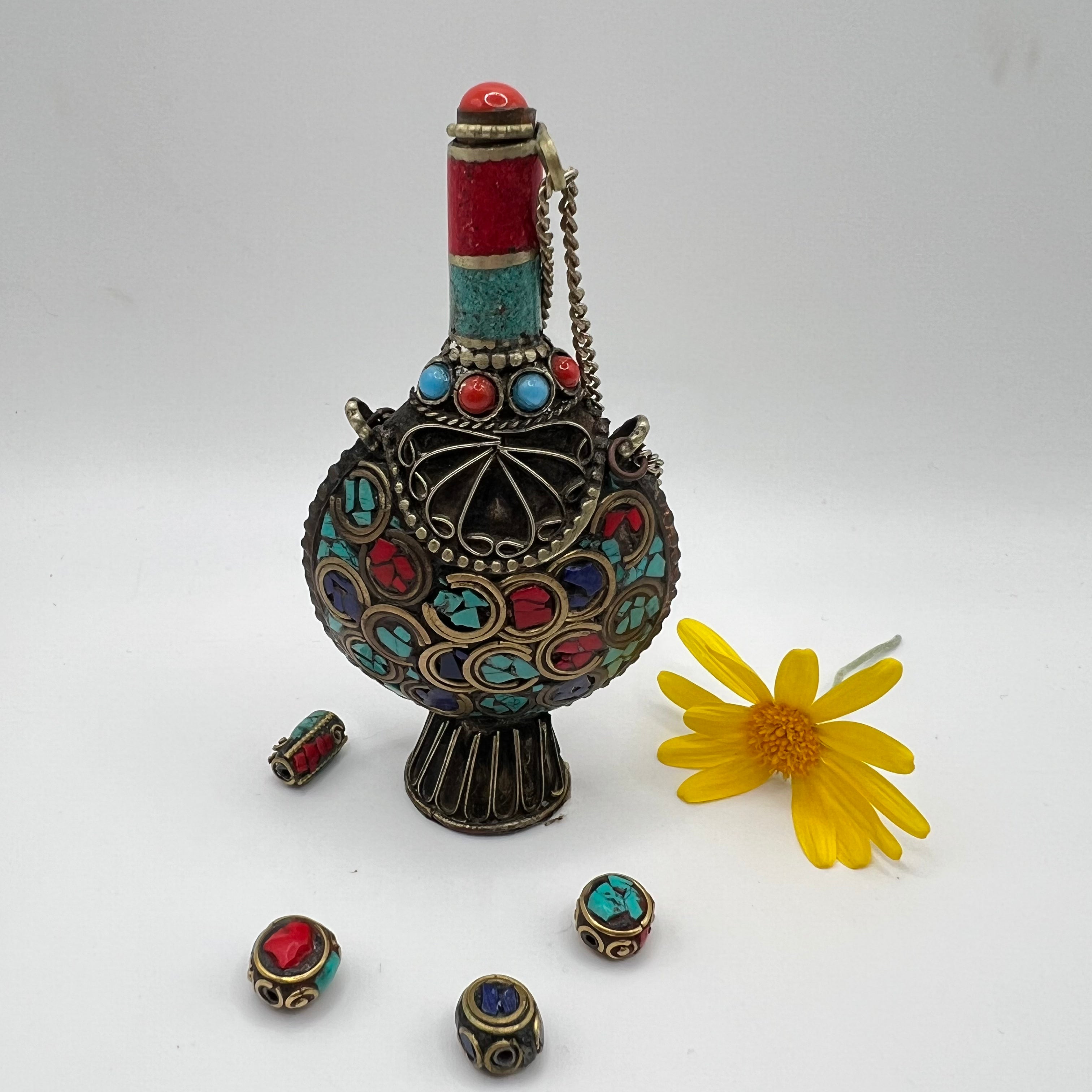 Perfumero Tibetano Grande — Plata Tibetana con Incrustaciones