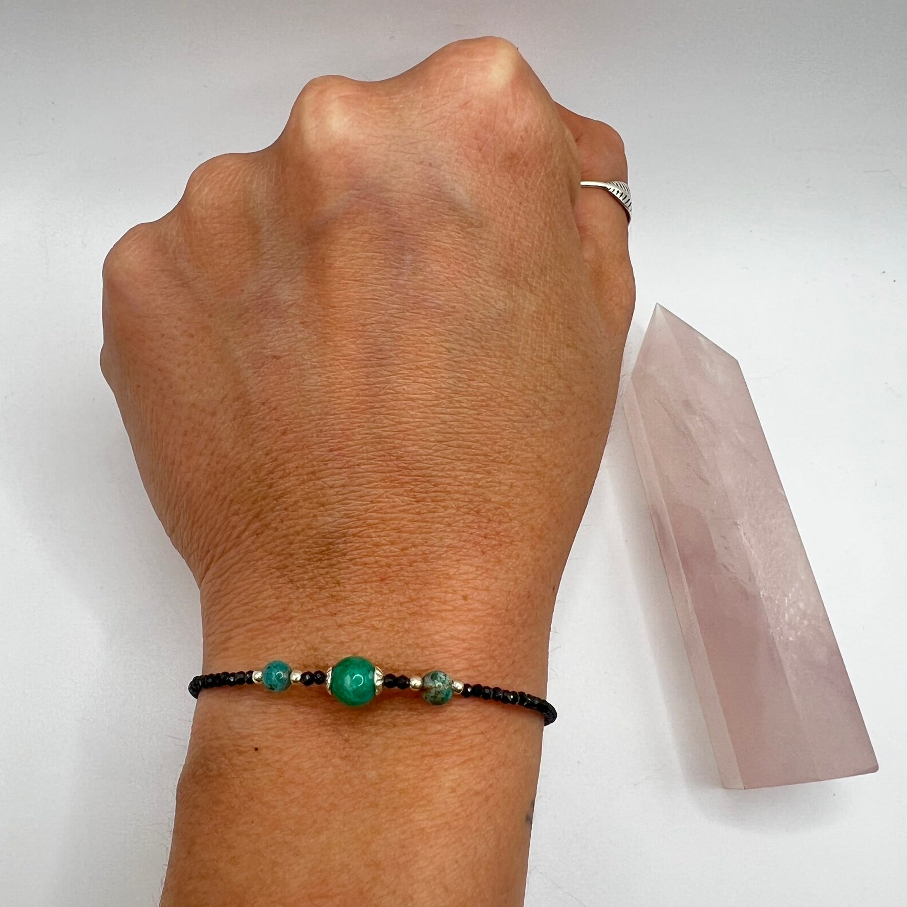 Pulsera Amazonita y Espinela Negra