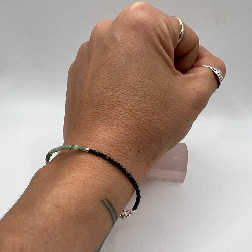 Pulsera Esmeralda Mini y Espinela Negra