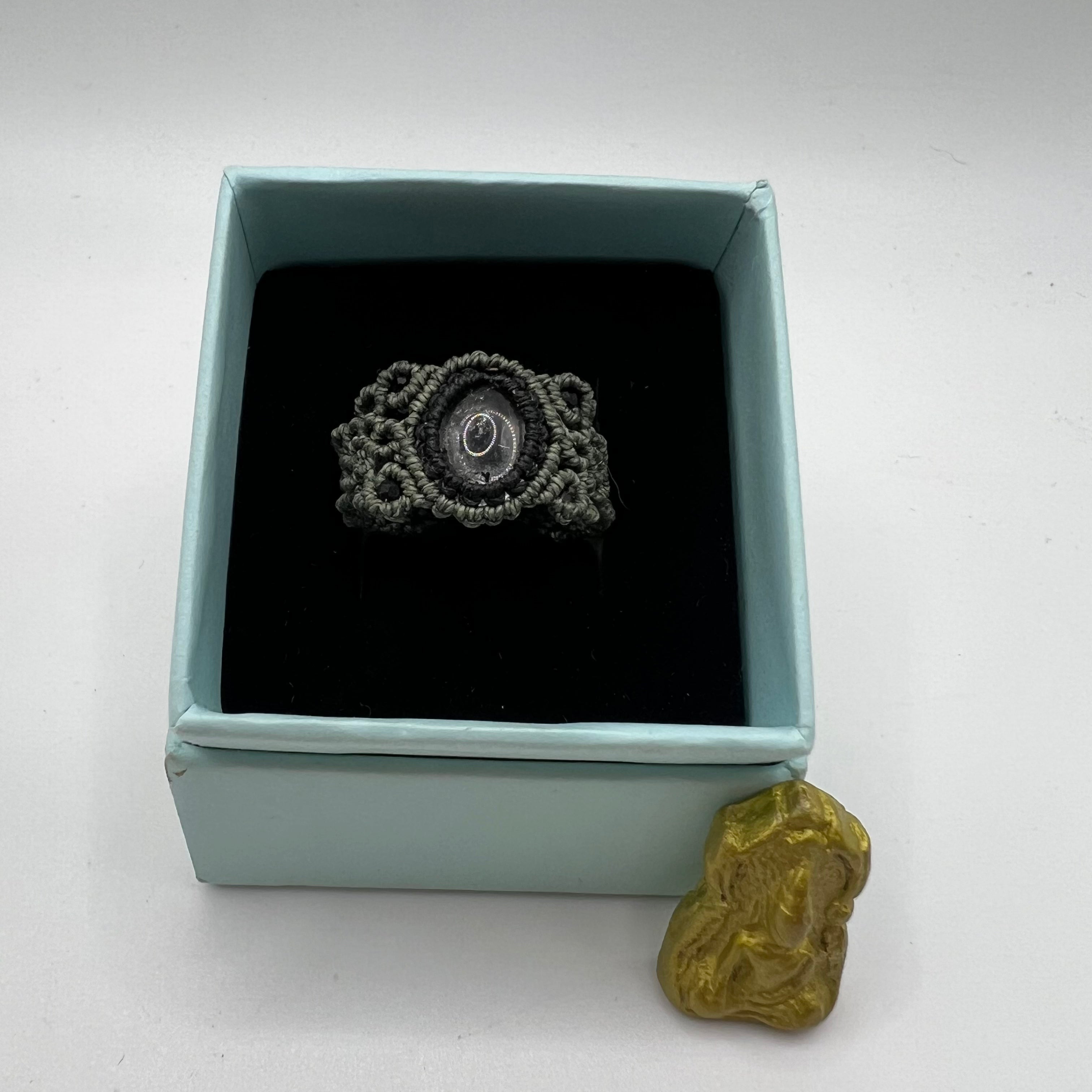 Anillo Cuarzo Lodolita Micro-Macramé