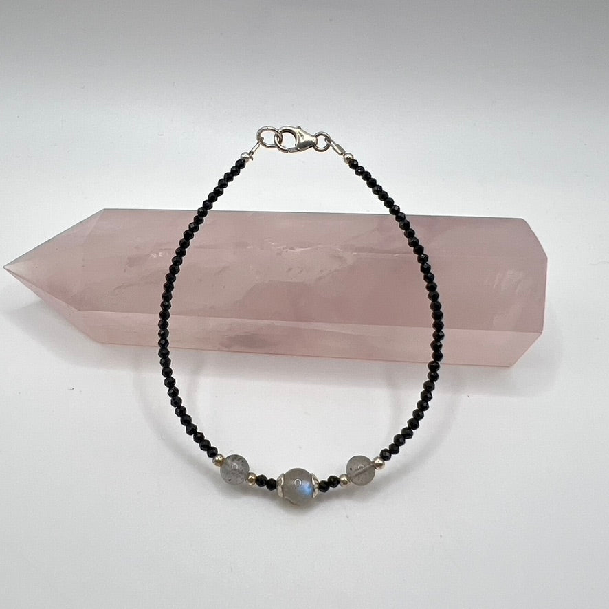 Pulsera Labradorita y Espinela Negra