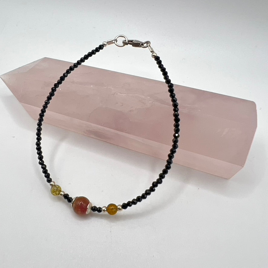 Pulsera Turmalina Rosa y Amarilla con Espinela Negra