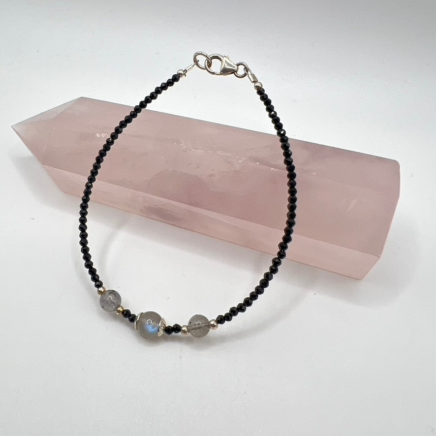 Pulsera Labradorita y Espinela Negra