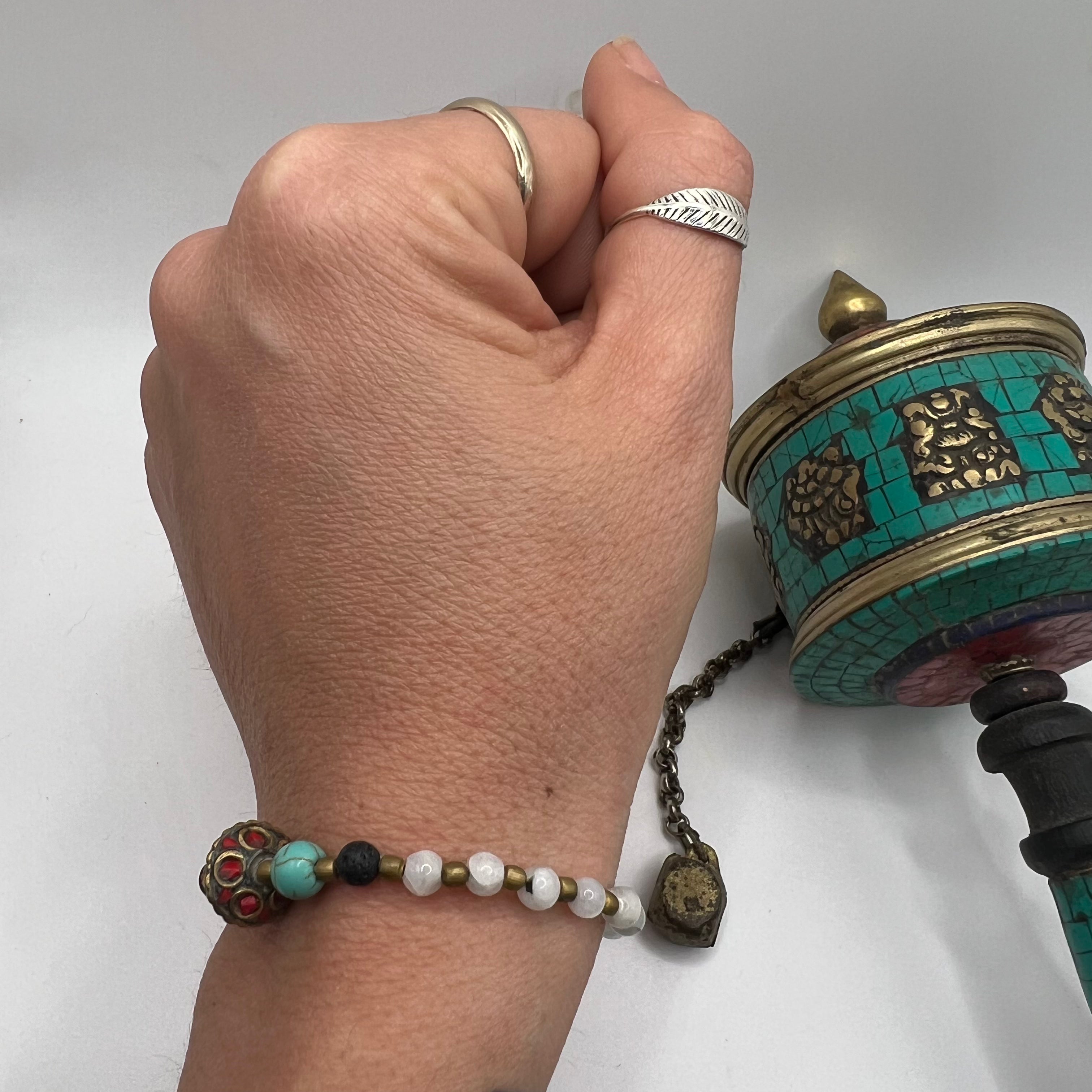 Pulsera Tibetana Piedra Luna