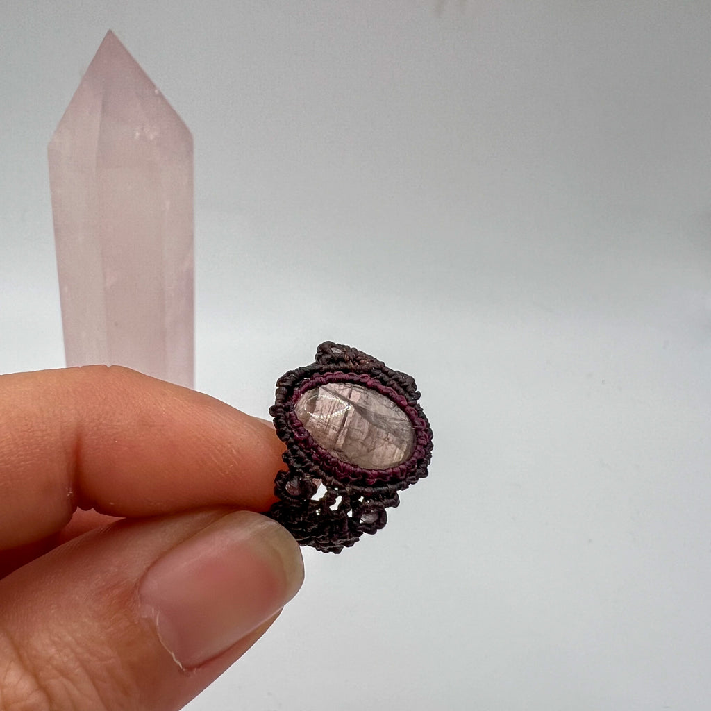 Anillo Turmalina Rosa Micro-Macramé