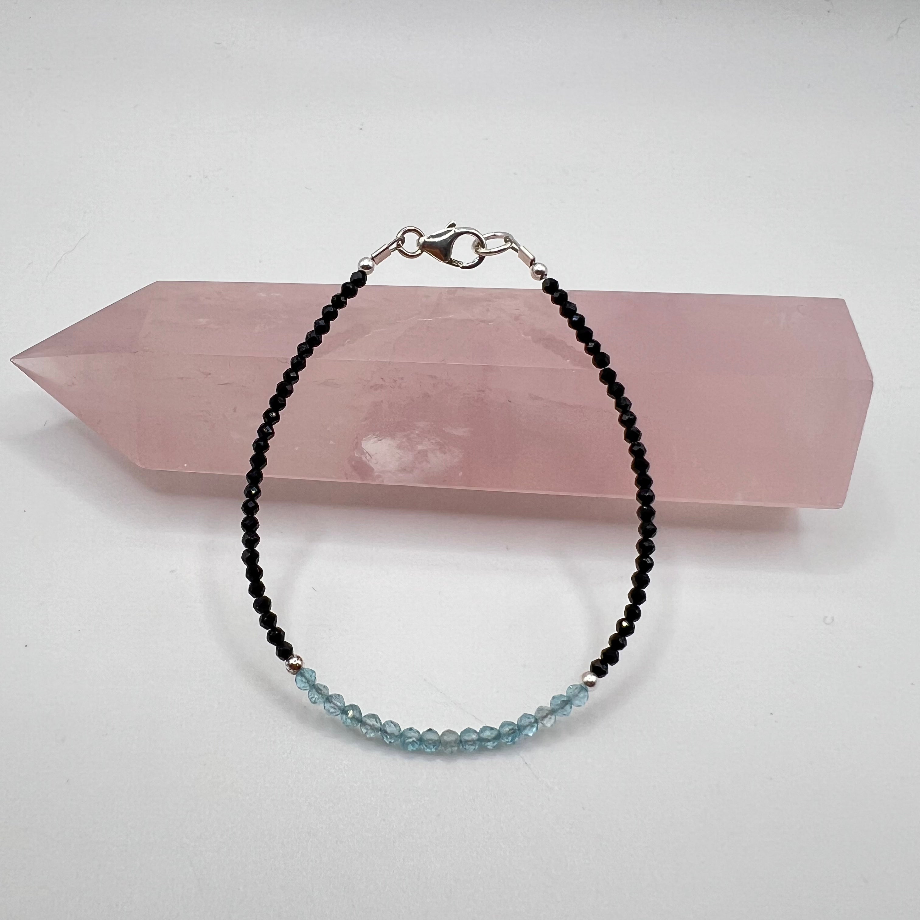 Pulsera Apatito Azul & Espinela Negra