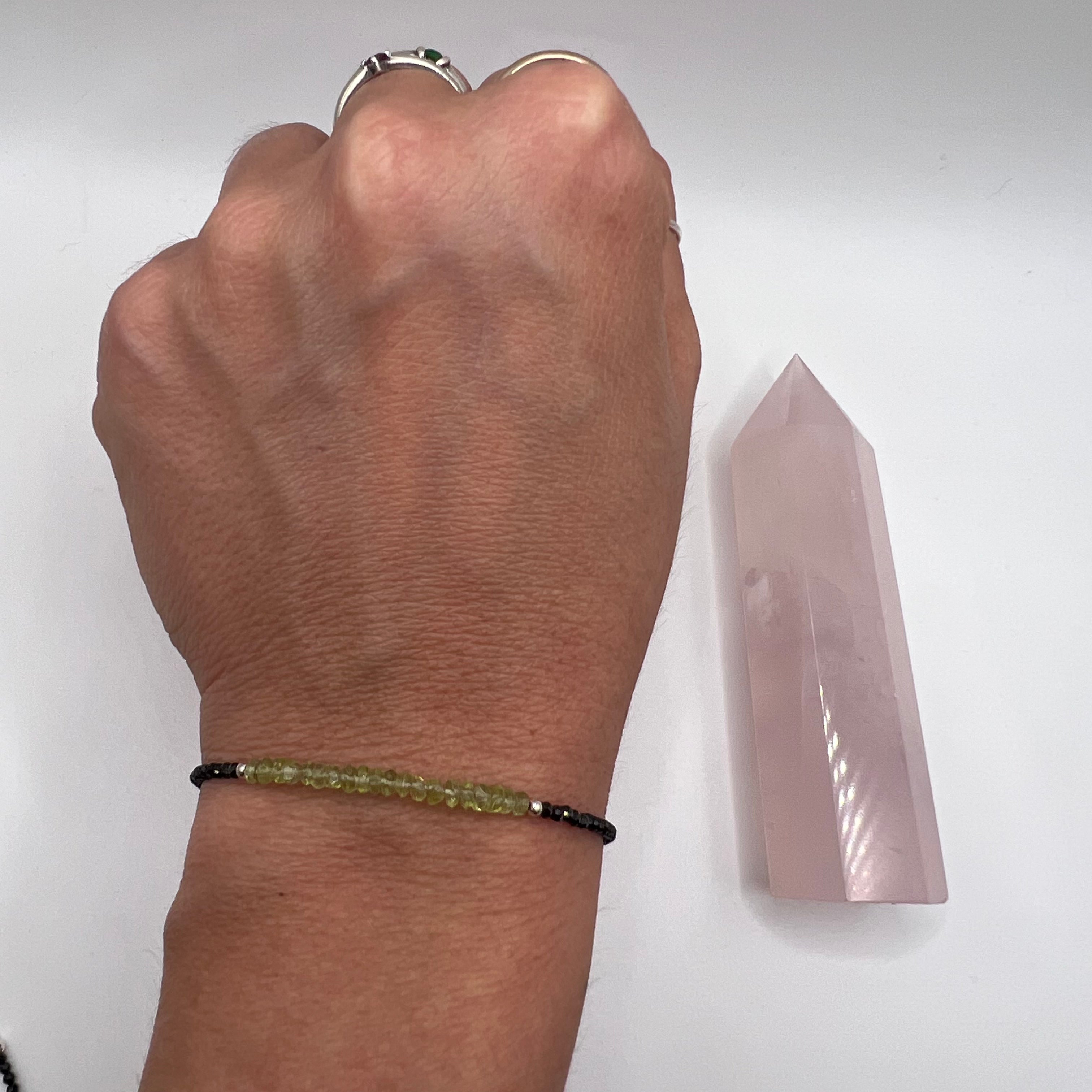 Pulsera Olivino & Espinela Negra
